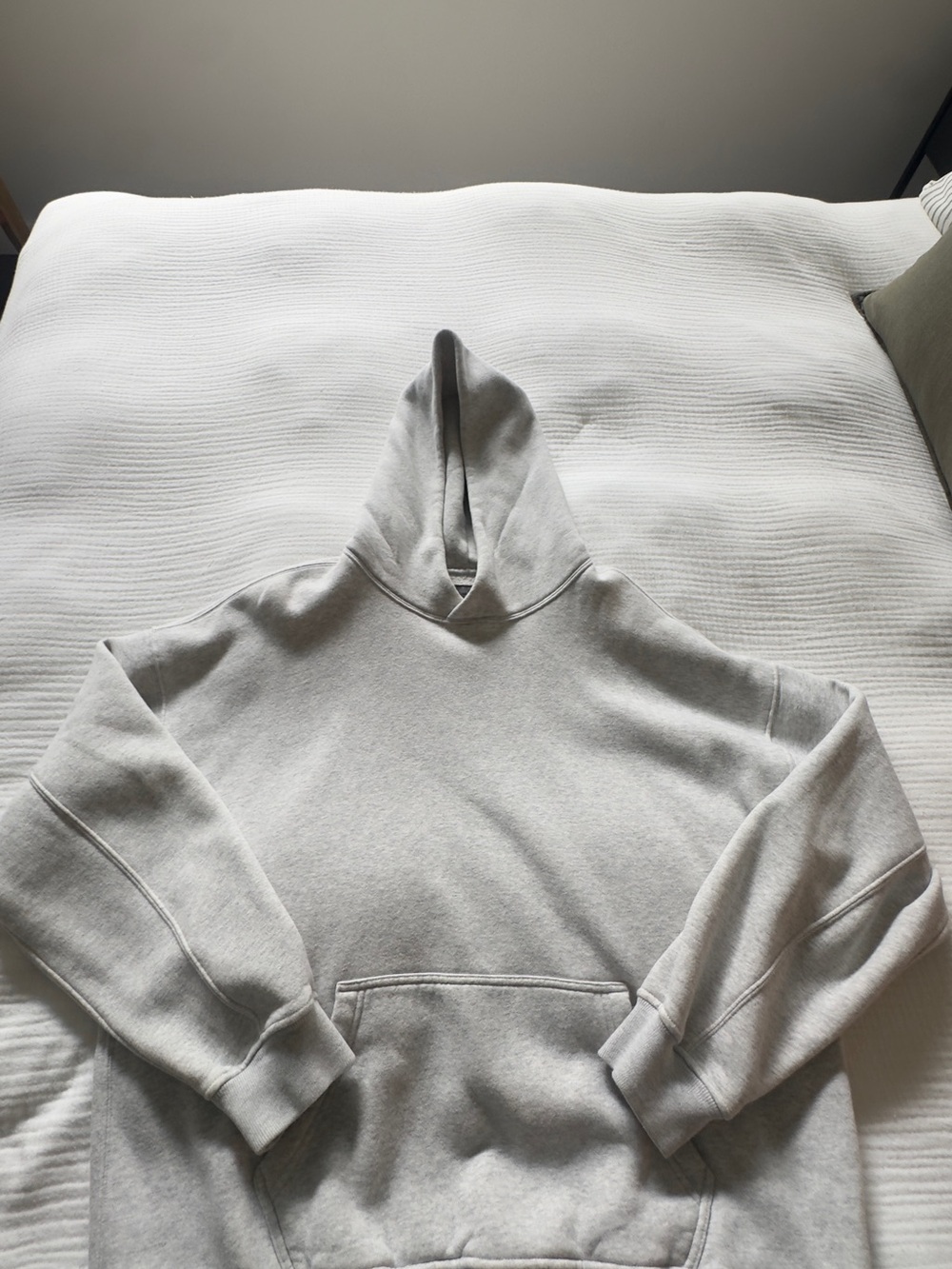 Abercrombie & Fitch Light Gray Men's Pullover Hoodie